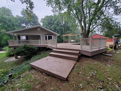 composite deck builder loudonville ohio